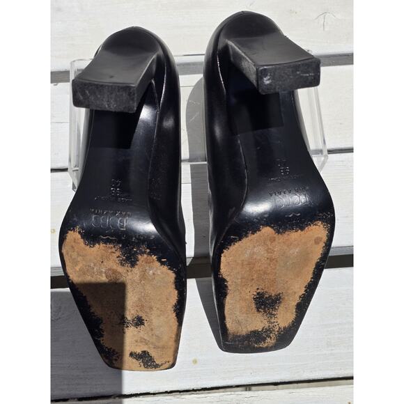 BCBG Maxazria Italian Leather Square Toe Pump Black Heels Size 9 - Picture 7 of 8
